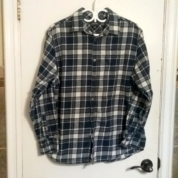 Logan Hill Flannel Shirt - Picture 2 of 8